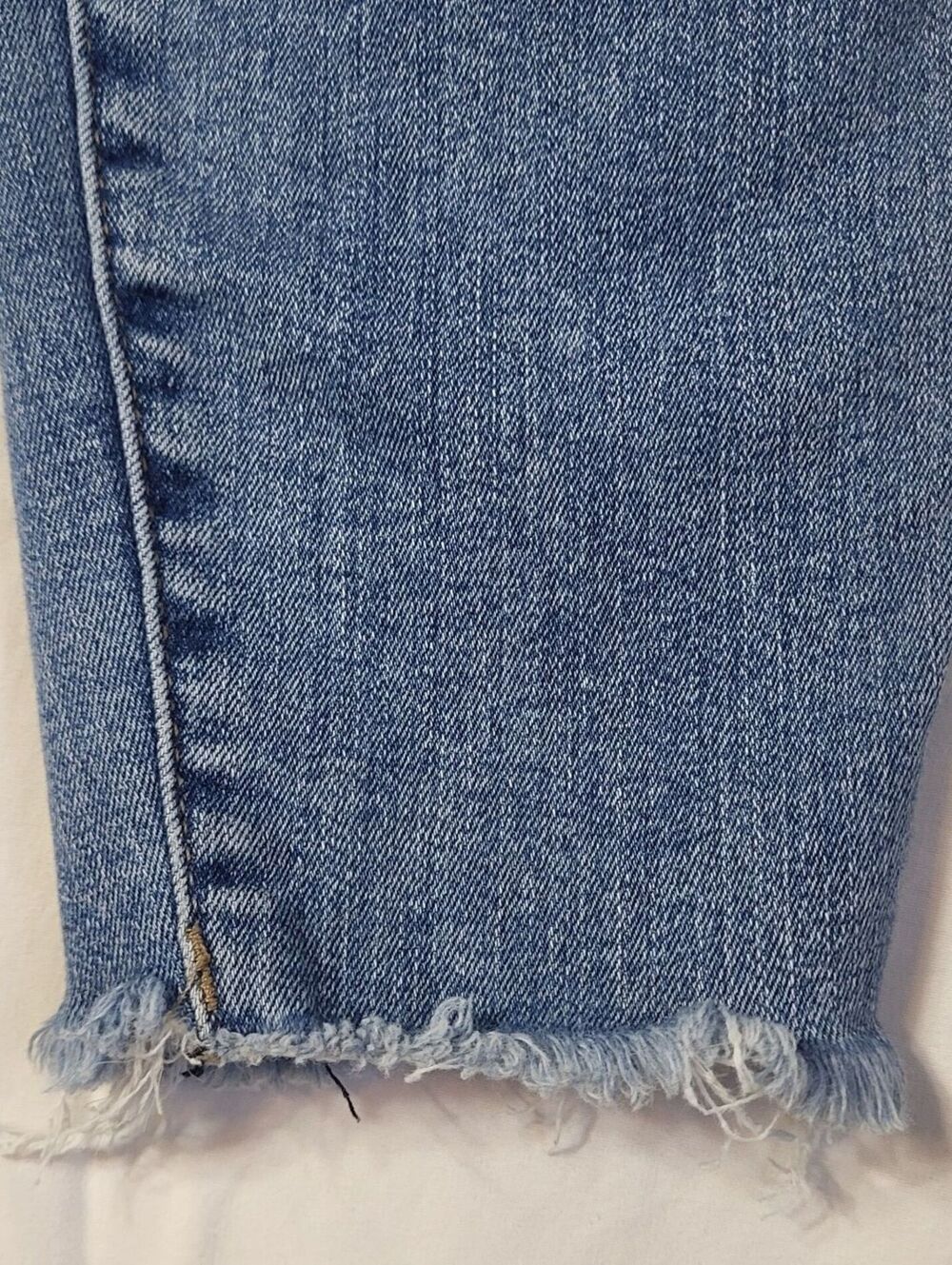 Kut From The Kloth Women's High Waist Button Fly Skinny Jeans Size 12 with Fray - Picture 8 of 9
